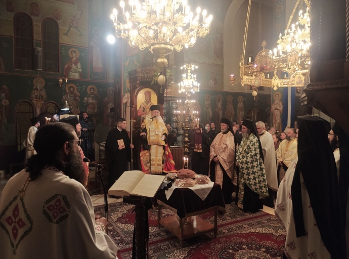 Η ΙΕΡΑ ΠΑΝΗΓΥΡΙΣ ΤΟΥ ΙΕΡΟΥ ΝΑΟΥ ΤΩΝ ΑΓΙΩΝ ΤΡΙΩΝ ΙΕΡΑΡΧΩΝ ΚΑΙΣΑΡΙΑΝΗΣ ΚΑΙ ΤΟ ΙΕΡΟ ΜΝΗΜΟΣΥΝΟ ΕΠΙ ΤΗ ΣΥΜΠΛΗΡΩΣΕΙ 17 ΕΤΩΝ ΑΠΟ ΤΗΣ ΕΚΔΗΜΙΑΣ ΤΟΥ ΜΑΚΑΡΙΣΤΟΥ ΑΡΧΙΕΠΙΣΚΟΠΟΥ κυρού ΧΡΙΣΤΟΔΟΥΛΟΥ ΑΠΟ ΤΟΝ ΣΕΒΑΣΜΙΩΤΑΤΟ ΜΗΤΡΟΠΟΛΙΤΗ ΜΑΣ κ. ΔΑΝΙΗΛ